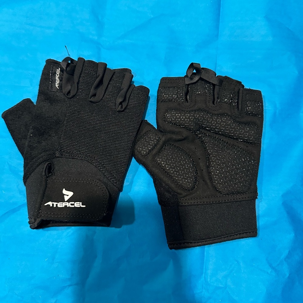 Black Fingerless Gloves